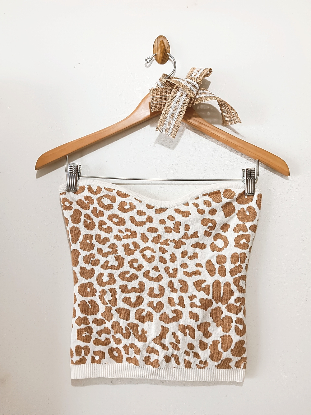 EXPRESS STRAPLESS LEOPARD ANIMAL PRINT CROPPED SWEATER KNIT TUBE TANK TOP MEDIUM